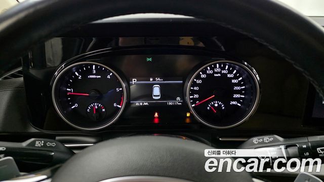 Kia Carnival 2021 thumb 8