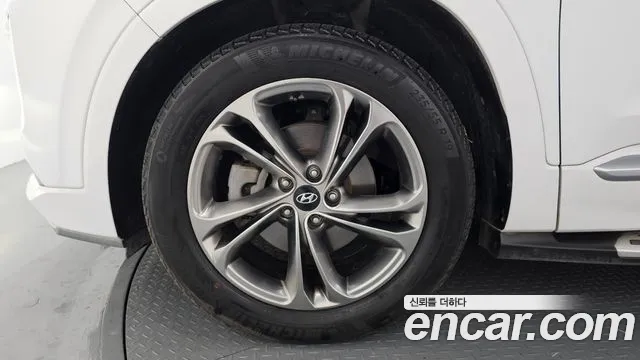 Hyundai Santa Fe 2019 thumb 6