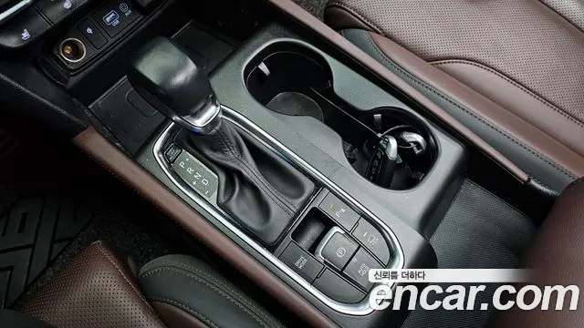 Hyundai Santa Fe 2019 thumb 10
