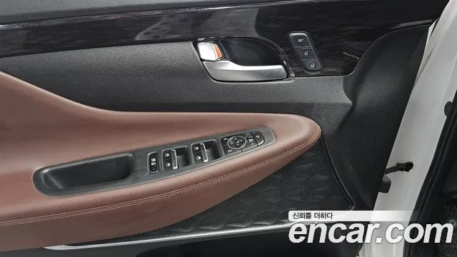 Hyundai Santa Fe 2019 thumb 12