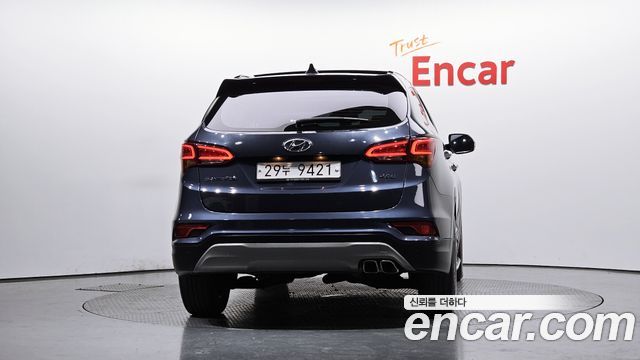 Hyundai Santa Fe 2018 thumb 5