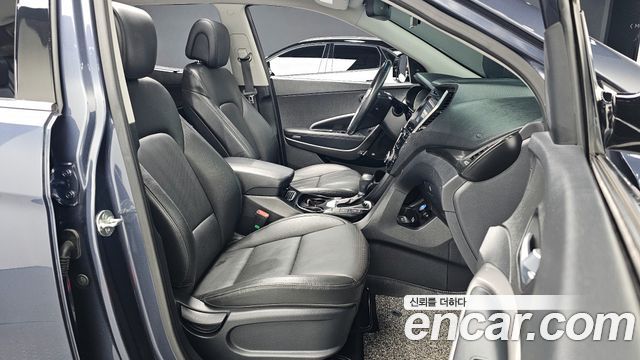 Hyundai Santa Fe 2018 thumb 11