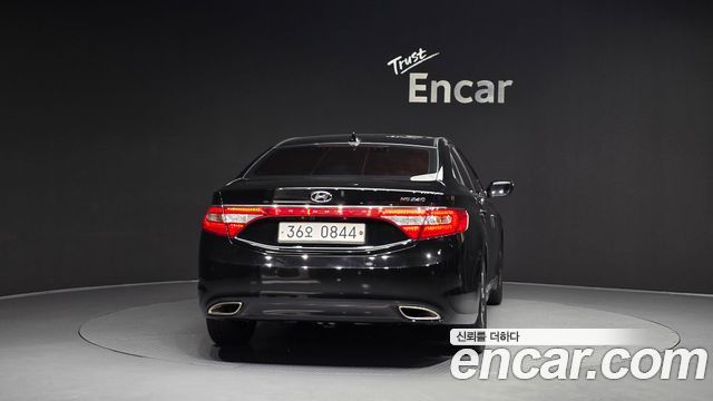 Hyundai Grandeur 2011 thumb 5