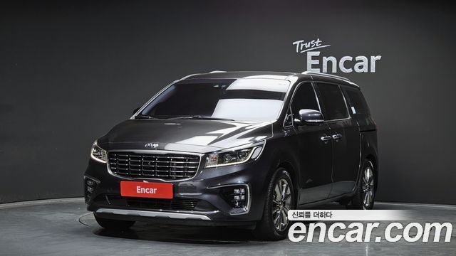 Kia Carnival 2019 thumb 2