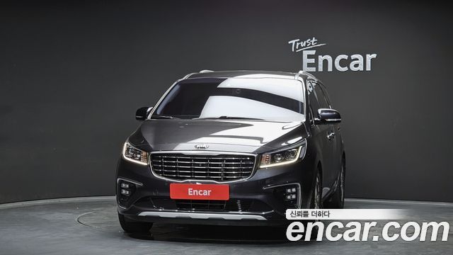 Kia Carnival 2019 thumb 4