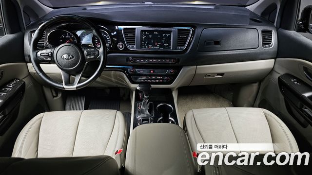 Kia Carnival 2019 thumb 7