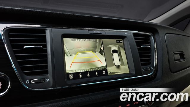 Kia Carnival 2019 thumb 12
