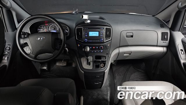 Hyundai Starex 2017 thumb 8