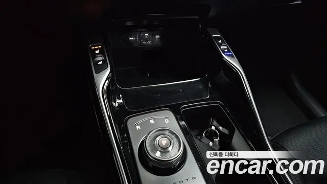Kia Sorento 2023 thumb 9