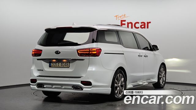 Kia Carnival 2020 thumb 3