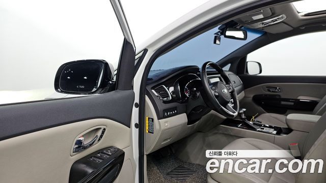 Kia Carnival 2020 thumb 12
