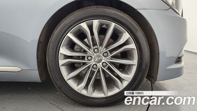 Hyundai Genesis 2014 thumb 6