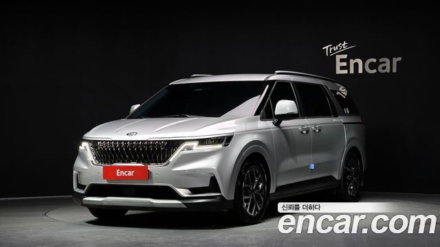 Kia Carnival 2021 thumb 2