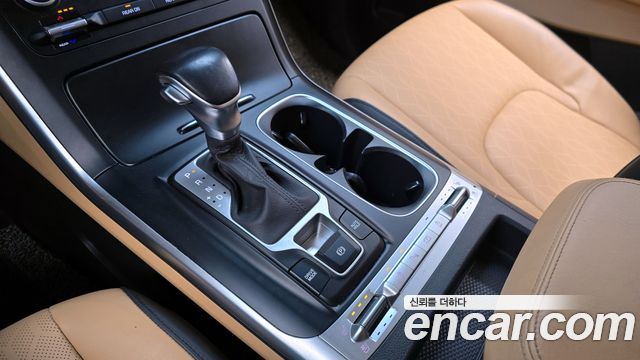 Kia Carnival 2021 thumb 10