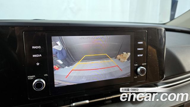 Kia Carnival 2021 thumb 12