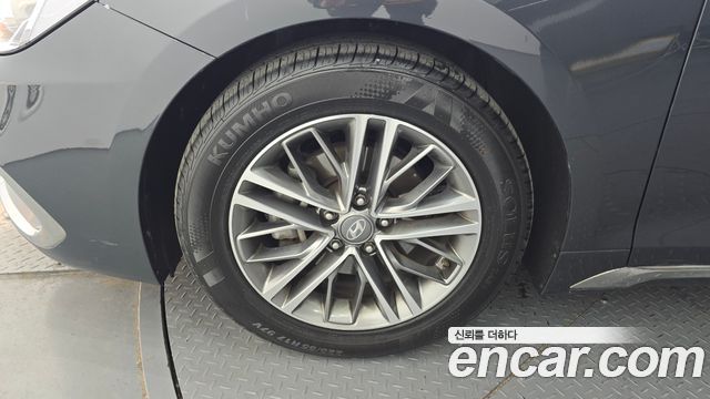Hyundai Grandeur 2017 thumb 6