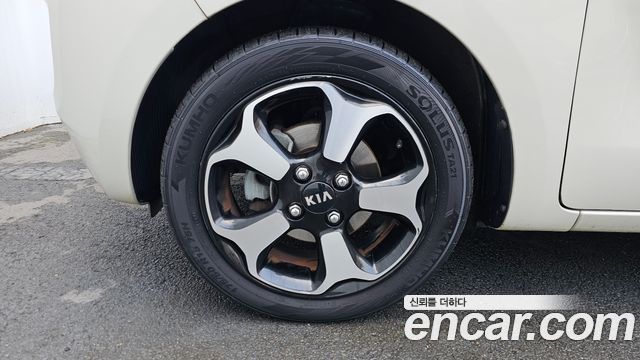 Kia Ray 2013 thumb 6