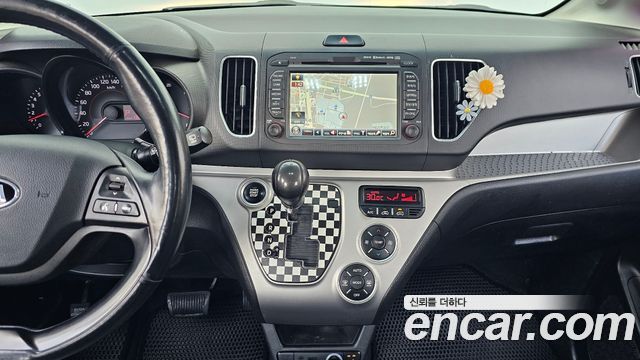 Kia Ray 2013 thumb 12