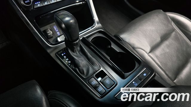 Hyundai Grandeur 2017 thumb 10