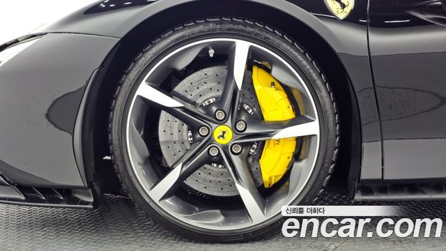 Ferrari SF90 2021 thumb 6