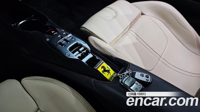 Ferrari SF90 2021 thumb 10