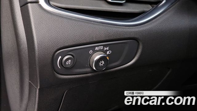 Chevrolet Malibu 2020 thumb 11