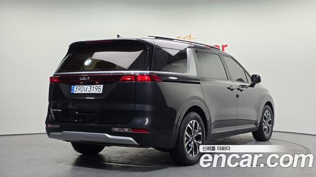 Kia Carnival 2021 thumb 3