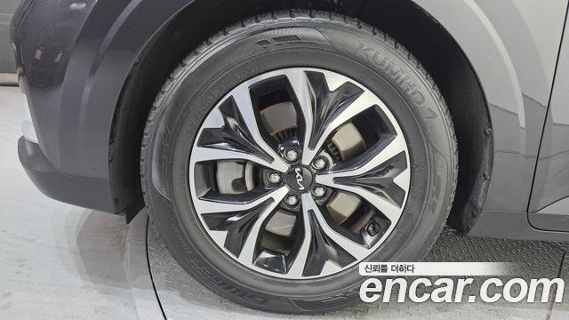 Kia Carnival 2021 thumb 6