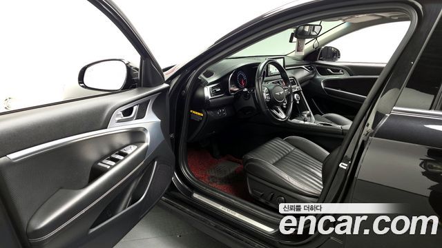 Genesis G70 2018 thumb 11