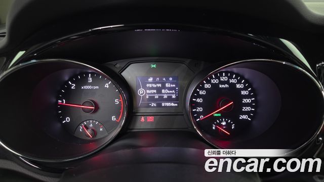 Kia Carnival 2015 thumb 9