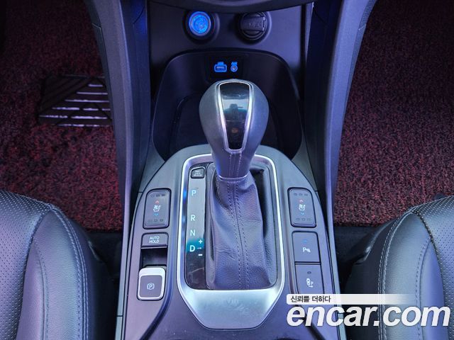 Hyundai Santa Fe 2016 thumb 7