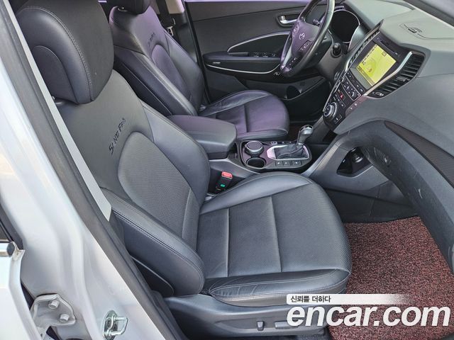 Hyundai Santa Fe 2016 thumb 12