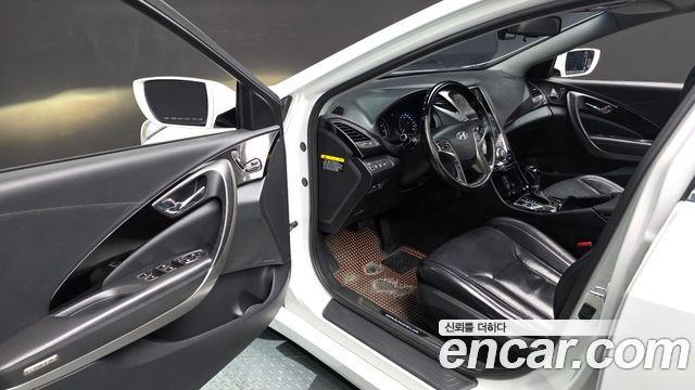 Hyundai Grandeur 2011 thumb 12