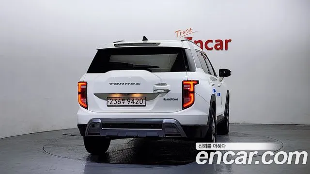 SsangYong Torres 2022 thumb 5