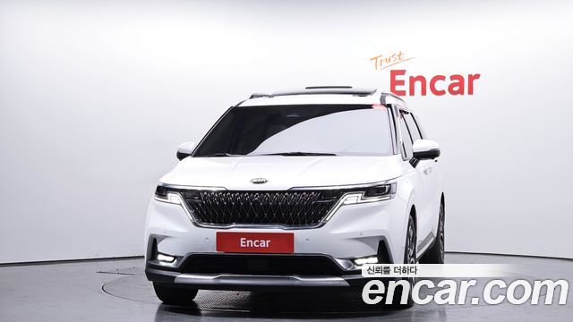 Kia Carnival 2021 thumb 4