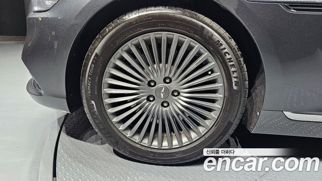Genesis G90 2020 thumb 5