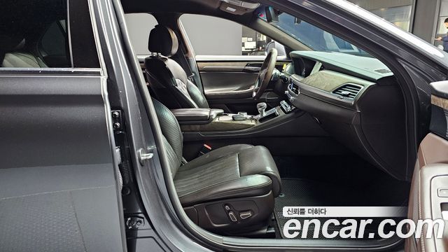 Genesis G90 2020 thumb 10