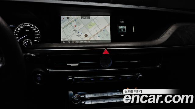 Genesis G90 2020 thumb 11