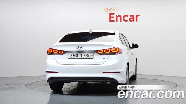 Hyundai Avante 2017 thumb 5