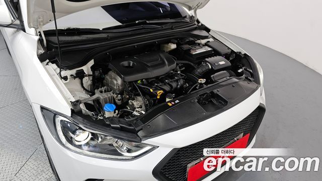 Hyundai Avante 2017 thumb 7