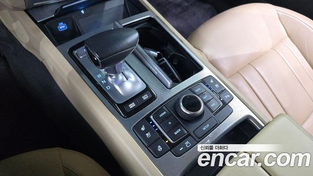 Genesis G80 2019 thumb 10