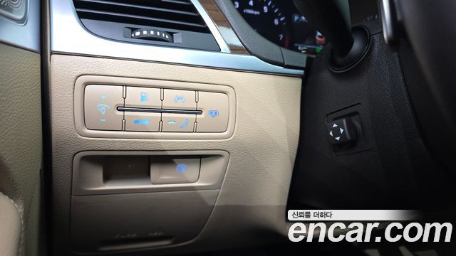 Genesis G80 2019 thumb 12