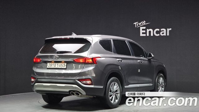 Hyundai Santa Fe 2019 thumb 3