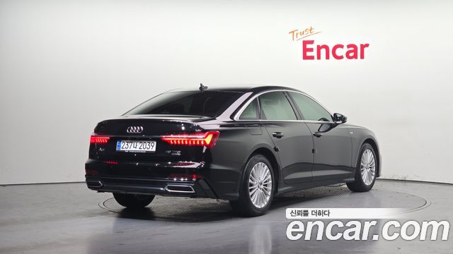 Audi A6 2021 thumb 3