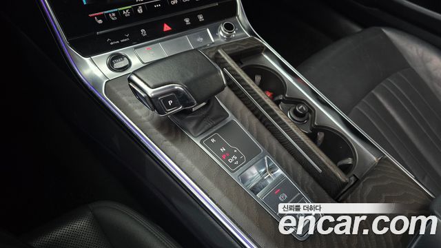 Audi A6 2021 thumb 10
