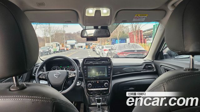 SsangYong Tivoli 2023 thumb 9