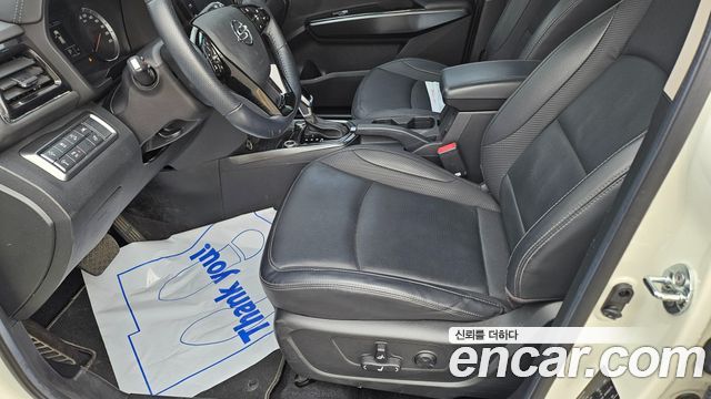 SsangYong Tivoli 2023 thumb 10
