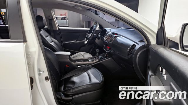 Kia Sportage 2012 thumb 11