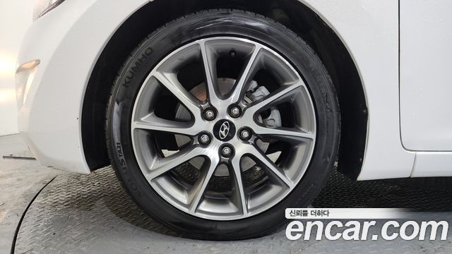 Hyundai Avante 2012 thumb 6