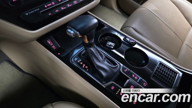 Kia Carnival 2018 thumb 9